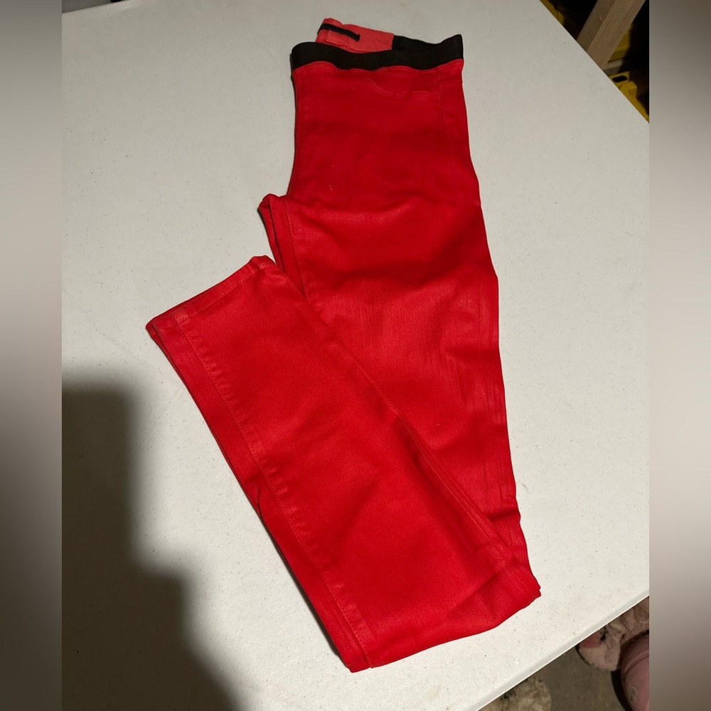 Koral red coated denim super stretch jeans size 26. Great for Valentine’s Day